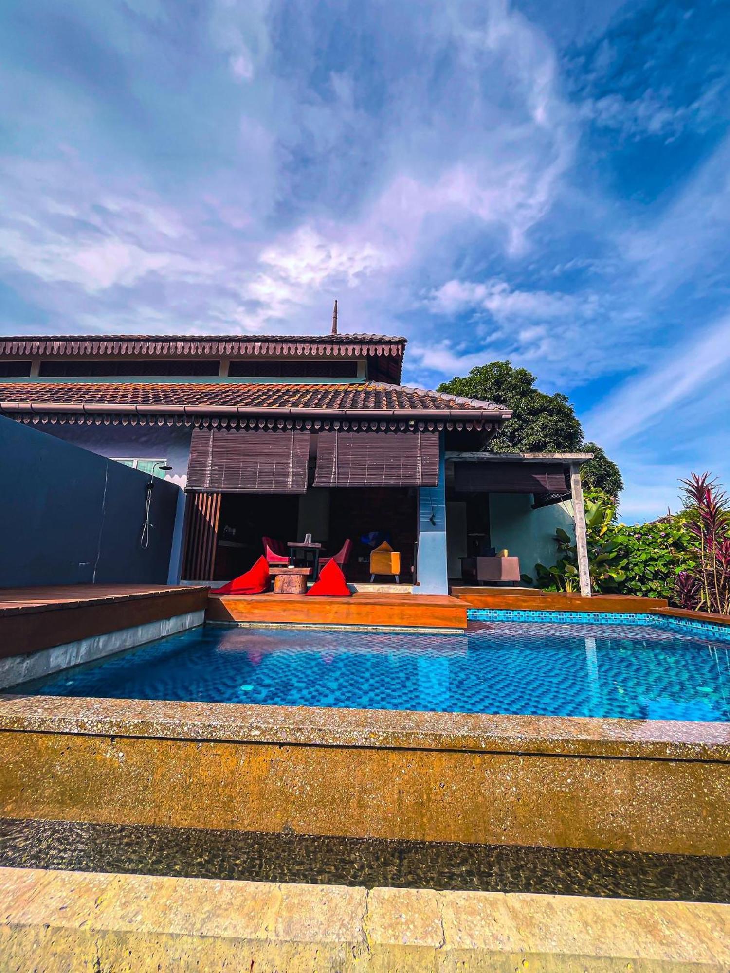 Royale Riviera Resort Private Pool Villas Пантай-Ченанг Екстер'єр фото